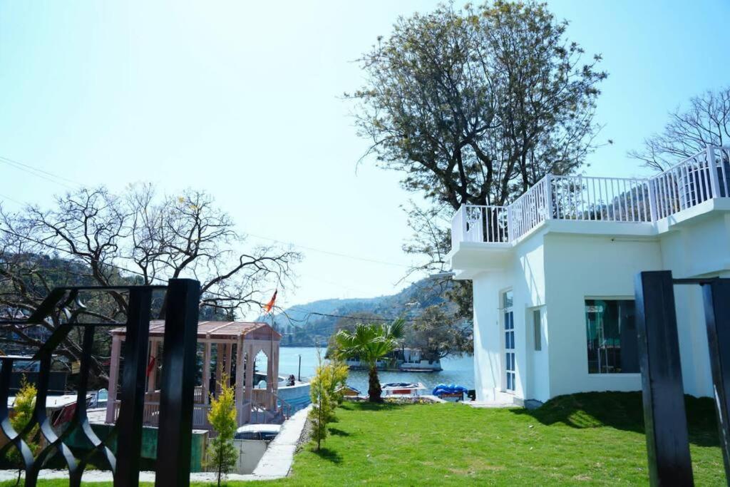 The Periwinkle Homestay Bhīm Tāl المظهر الخارجي الصورة